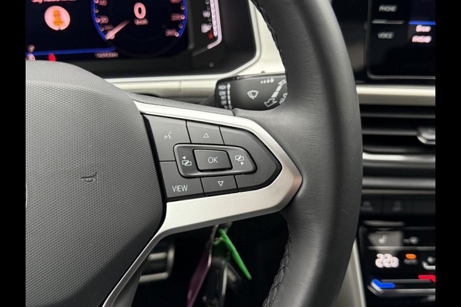 Volkswagen T-Roc 1.5 TSI Move | CarPlay | Camera | IQ Light | DAB+ | 18 inch