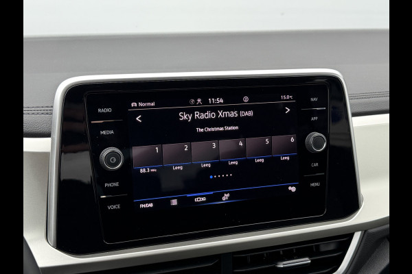 Volkswagen T-Roc 1.5 TSI Move | CarPlay | Camera | IQ Light | DAB+ | 18 inch