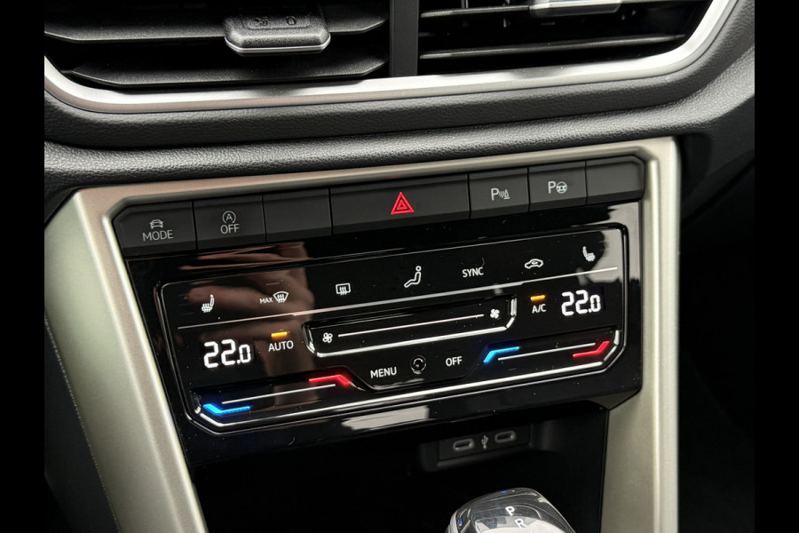 Volkswagen T-Roc 1.5 TSI Move | CarPlay | Camera | IQ Light | DAB+ | 18 inch