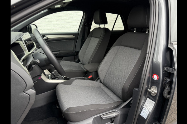 Volkswagen T-Roc 1.5 TSI Move | CarPlay | Camera | IQ Light | DAB+ | 18 inch