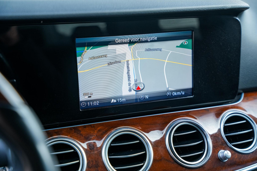 Mercedes-Benz E-Klasse 220 d Lease Edition Prestige Plus Burnester Cruise Control Navi Airco Camera PDC