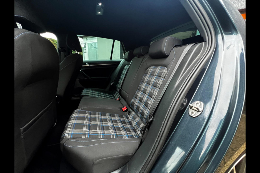 Volkswagen Golf 1.4 TSI PHEV GTE