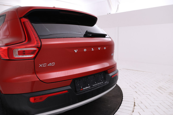 Volvo XC40 2.0 D3 Momentum Stoelverw. Navigatie, Climate,