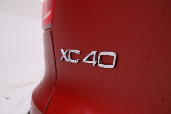 Volvo XC40 2.0 D3 Momentum Stoelverw. Navigatie, Climate,