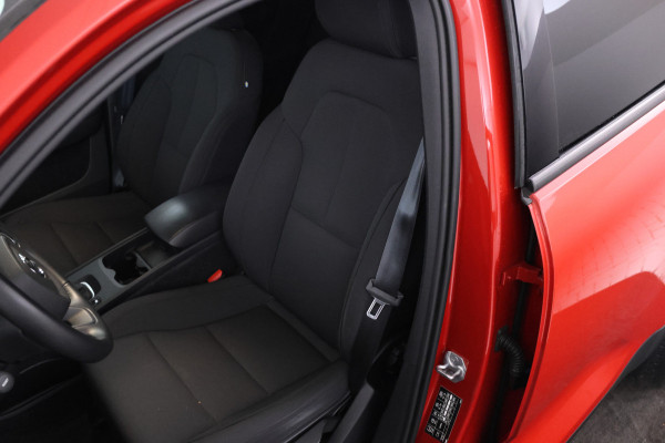 Volvo XC40 2.0 D3 Momentum Stoelverw. Navigatie, Climate,