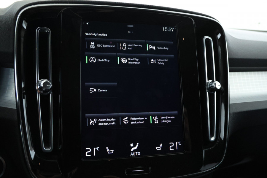 Volvo XC40 2.0 D3 Momentum Stoelverw. Navigatie, Climate,