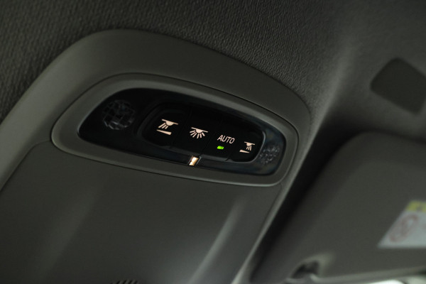 Volvo XC40 2.0 D3 Momentum Stoelverw. Navigatie, Climate,