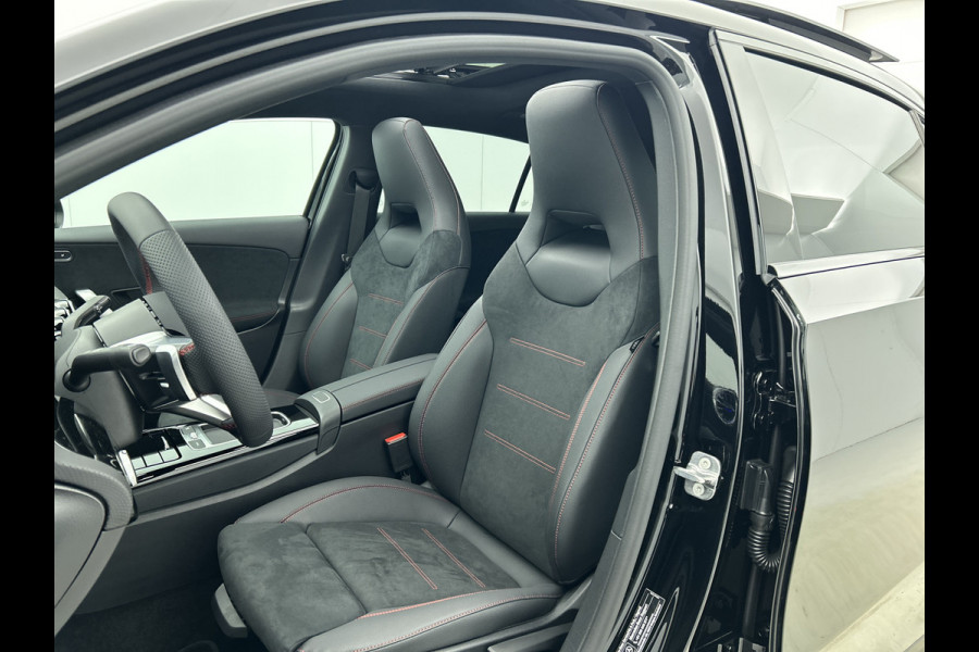 Mercedes-Benz A-Klasse 250 e Business Solution AMG | Nightpakket | Stoelverwarming vooraan | Smartphone-integratie | Panoramaschuifdak | Multibeam LED | Extra USB-poorten | KEYLESS GO |