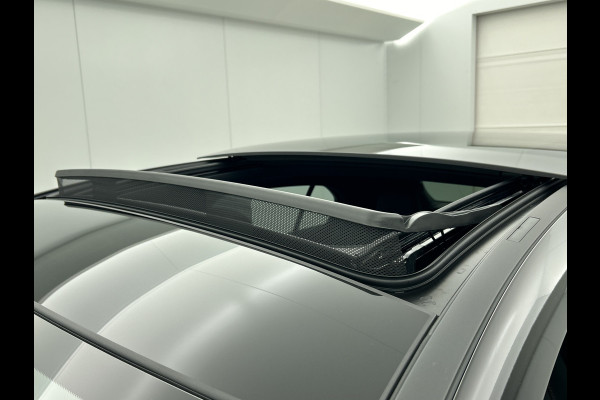 Mercedes-Benz A-Klasse 250 e Business Solution AMG | Nightpakket | Stoelverwarming vooraan | Smartphone-integratie | Panoramaschuifdak | Multibeam LED | Extra USB-poorten | KEYLESS GO |