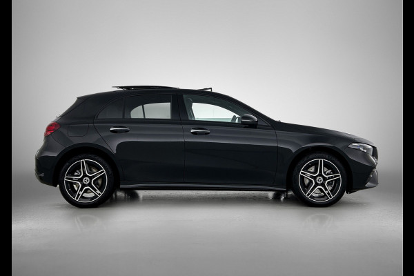 Mercedes-Benz A-Klasse 250 e Business Solution AMG | Nightpakket | Stoelverwarming vooraan | Smartphone-integratie | Panoramaschuifdak | Multibeam LED | Extra USB-poorten | KEYLESS GO |