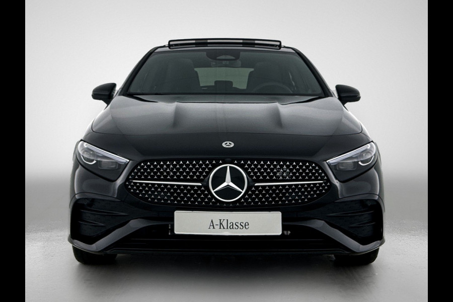 Mercedes-Benz A-Klasse 250 e Business Solution AMG | Nightpakket | Stoelverwarming vooraan | Smartphone-integratie | Panoramaschuifdak | Multibeam LED | Extra USB-poorten | KEYLESS GO |