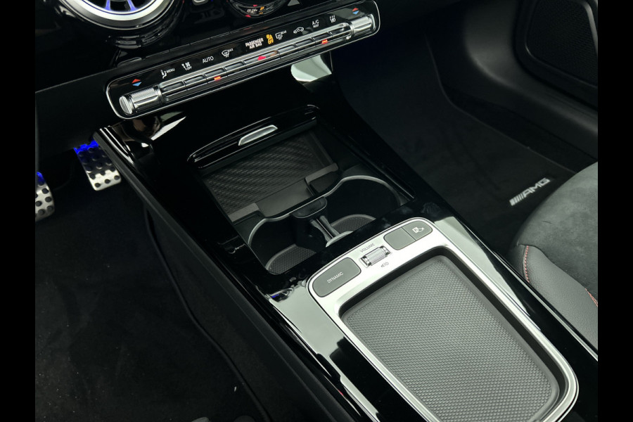 Mercedes-Benz A-Klasse 250 e Business Solution AMG | Nightpakket | Stoelverwarming vooraan | Smartphone-integratie | Panoramaschuifdak | Multibeam LED | Extra USB-poorten | KEYLESS GO |