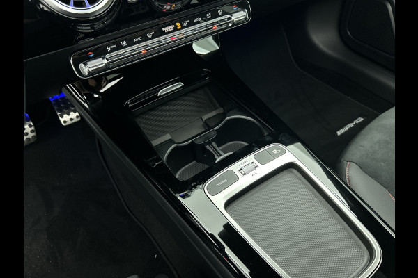 Mercedes-Benz A-Klasse 250 e Business Solution AMG | Nightpakket | Stoelverwarming vooraan | Smartphone-integratie | Panoramaschuifdak | Multibeam LED | Extra USB-poorten | KEYLESS GO |