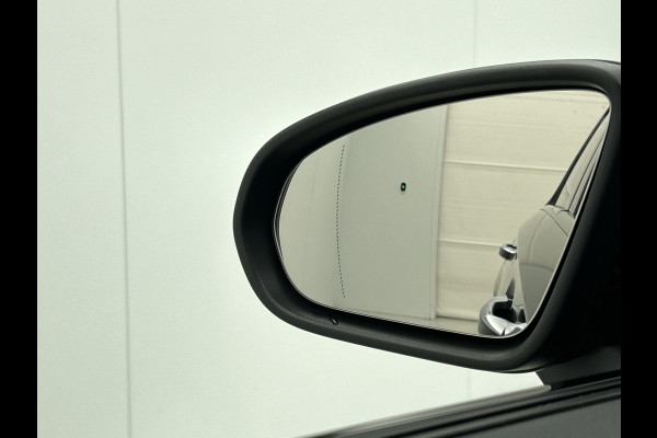 Mercedes-Benz A-Klasse 250 e Business Solution AMG | Nightpakket | Stoelverwarming vooraan | Smartphone-integratie | Panoramaschuifdak | Multibeam LED | Extra USB-poorten | KEYLESS GO |