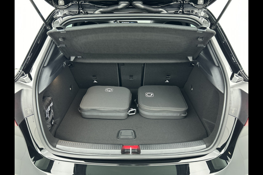 Mercedes-Benz A-Klasse 250 e Business Solution AMG | Nightpakket | Stoelverwarming vooraan | Smartphone-integratie | Panoramaschuifdak | Multibeam LED | Extra USB-poorten | KEYLESS GO |
