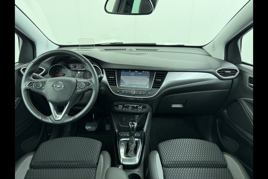 Opel Crossland X T 111PK AUT-6 Pano-Dak Pdc Trekhaak Navi Ecc HUD Apple Carplay Android Auto 360°Camera Bord-Herkenning Head-Up Display Innovatio AGR-Comfort Stoelen Lmv Cruise Control Isofix DAB+ Bluetooth Lane Assist Led Head-Up-Display Super-compleet Origineel Nederlandse Auto Distributieriem is vervangen!
