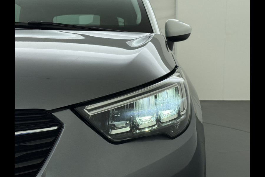 Opel Crossland X T 111PK AUT-6 Pano-Dak Pdc Trekhaak Navi Ecc HUD Apple Carplay Android Auto 360°Camera Bord-Herkenning Head-Up Display Innovatio AGR-Comfort Stoelen Lmv Cruise Control Isofix DAB+ Bluetooth Lane Assist Led Head-Up-Display Super-compleet Origineel Nederlandse Auto Distributieriem is vervangen!
