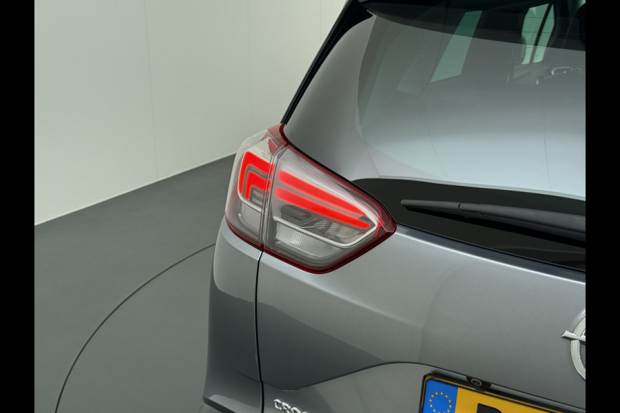 Opel Crossland X T 111PK AUT-6 Pano-Dak Pdc Trekhaak Navi Ecc HUD Apple Carplay Android Auto 360°Camera Bord-Herkenning Head-Up Display Innovatio AGR-Comfort Stoelen Lmv Cruise Control Isofix DAB+ Bluetooth Lane Assist Led Head-Up-Display Super-compleet Origineel Nederlandse Auto Distributieriem is vervangen!