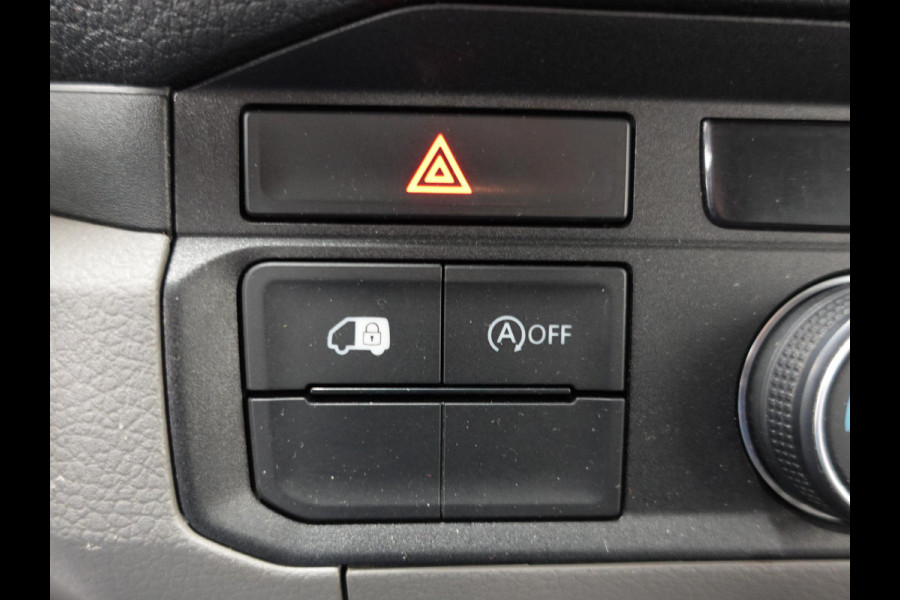Volkswagen Crafter 140pk L4H3 / L3H2 Dubbele cabine Airco Cruise control Trekhaak Navigatie Carplay  Camera Sidebars Euro6