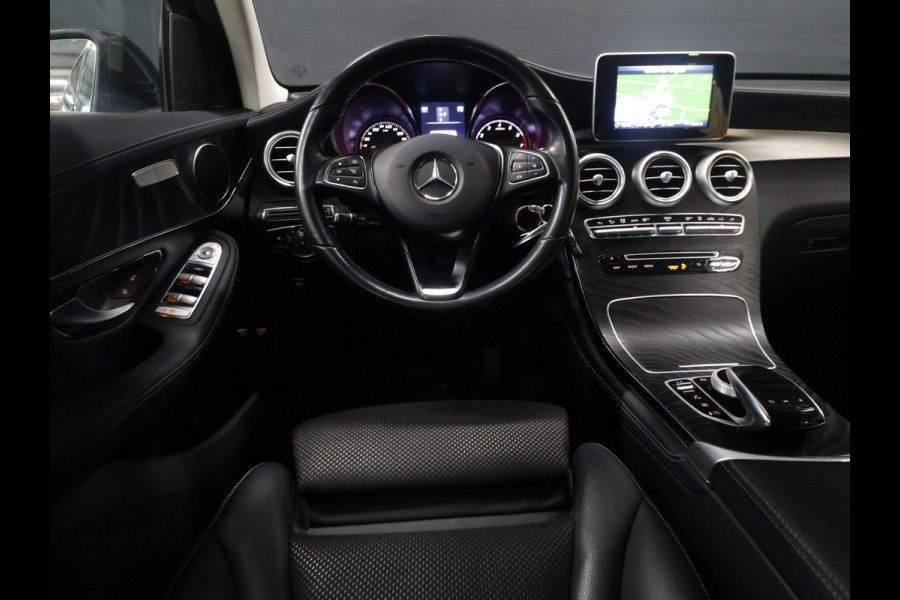 Mercedes-Benz GLC 250 4MATIC [TREKHAAK, ACHTERUITRIJCAMERA, BLUETOOTH TELEFOON, CRUISE CONTROL, PDC ACHTER, STOELVERWARMING, AUTOMATISCHE AIRCO, ELEKTRISCHE ACHTERKLEP, NIEUWSTAAT]