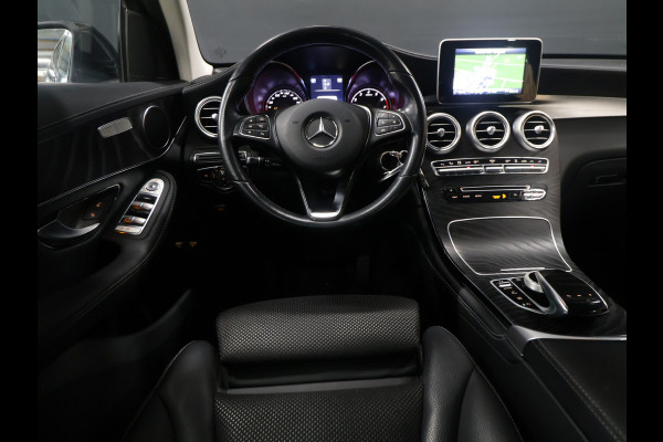 Mercedes-Benz GLC 250 4MATIC [TREKHAAK, ACHTERUITRIJCAMERA, BLUETOOTH TELEFOON, CRUISE CONTROL, PDC ACHTER, STOELVERWARMING, AUTOMATISCHE AIRCO, ELEKTRISCHE ACHTERKLEP, NIEUWSTAAT]
