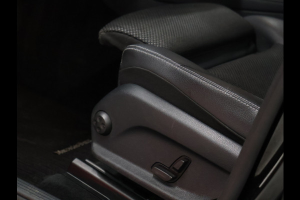 Mercedes-Benz GLC 250 4MATIC [TREKHAAK, ACHTERUITRIJCAMERA, BLUETOOTH TELEFOON, CRUISE CONTROL, PDC ACHTER, STOELVERWARMING, AUTOMATISCHE AIRCO, ELEKTRISCHE ACHTERKLEP, NIEUWSTAAT]