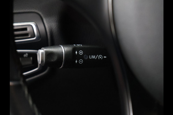 Mercedes-Benz GLC 250 4MATIC [TREKHAAK, ACHTERUITRIJCAMERA, BLUETOOTH TELEFOON, CRUISE CONTROL, PDC ACHTER, STOELVERWARMING, AUTOMATISCHE AIRCO, ELEKTRISCHE ACHTERKLEP, NIEUWSTAAT]