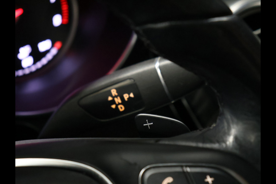 Mercedes-Benz GLC 250 4MATIC [TREKHAAK, ACHTERUITRIJCAMERA, BLUETOOTH TELEFOON, CRUISE CONTROL, PDC ACHTER, STOELVERWARMING, AUTOMATISCHE AIRCO, ELEKTRISCHE ACHTERKLEP, NIEUWSTAAT]