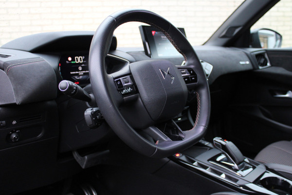 DS DS 3 Crossback E-Tense Performance Line 50 kWh | BLIS | Cruise control | Carplay | Stoelverwarming
