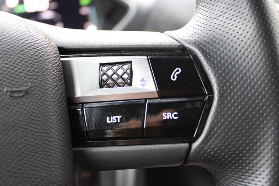 DS DS 3 Crossback E-Tense Performance Line 50 kWh | BLIS | Cruise control | Carplay | Stoelverwarming
