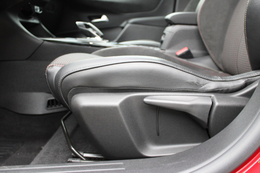 DS DS 3 Crossback E-Tense Performance Line 50 kWh | BLIS | Cruise control | Carplay | Stoelverwarming