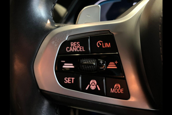 BMW X5 xDrive45e High Executive M Sport Pakket Automaat / Panoramadak / Achterasbesturing / Head Up Display / Comfortstoel / Driving Assistant Professional / Stuurwielverwarming / Trekhaak / Comforttoegang