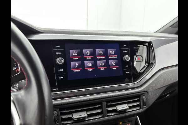 Volkswagen Polo 2.0 TSI GTI | 200PK | BTW | CARPLAY | ACHTERCAM | STOELVERW | ADD CRUISE | DIG DASH | CLIMATE | GOED ONDERH