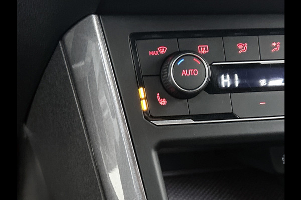 Volkswagen Polo 2.0 TSI GTI | 200PK | BTW | CARPLAY | ACHTERCAM | STOELVERW | ADD CRUISE | DIG DASH | CLIMATE | GOED ONDERH