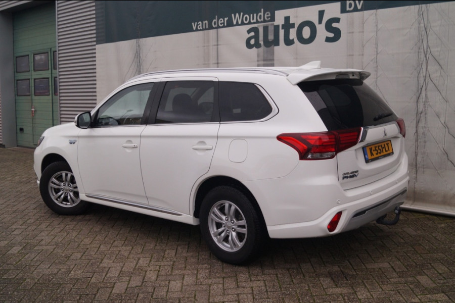 Mitsubishi Outlander 2.4 PHEV Automaat Pure -ECC-PDC-TREKHAAK-