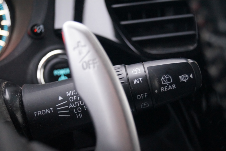 Mitsubishi Outlander 2.4 PHEV Automaat Pure -ECC-PDC-TREKHAAK-