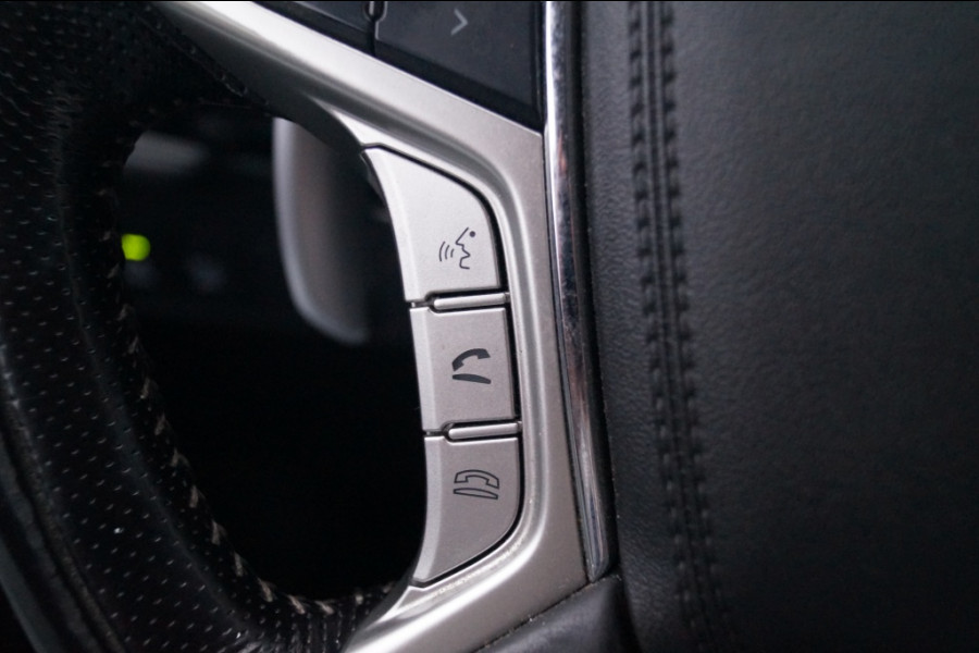 Mitsubishi Outlander 2.4 PHEV Automaat Pure -ECC-PDC-TREKHAAK-