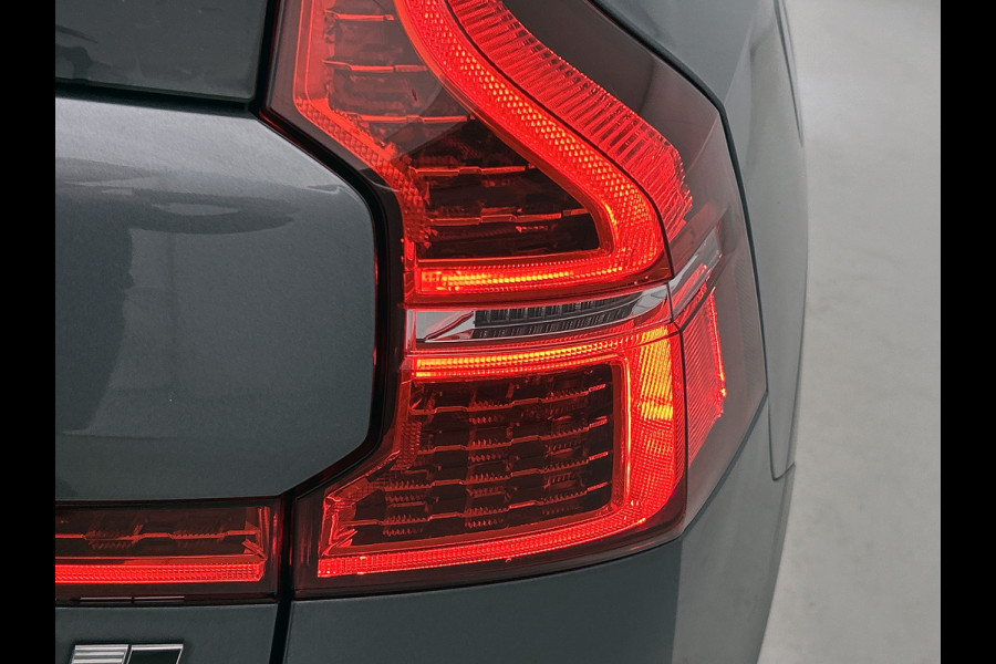 Volvo XC60 T5 AWD 251PK Inscription / Leder / Navigatie /  Winter Line / Business Pack Connect / Intellisafe Pro Line / Line / Apk nieuw