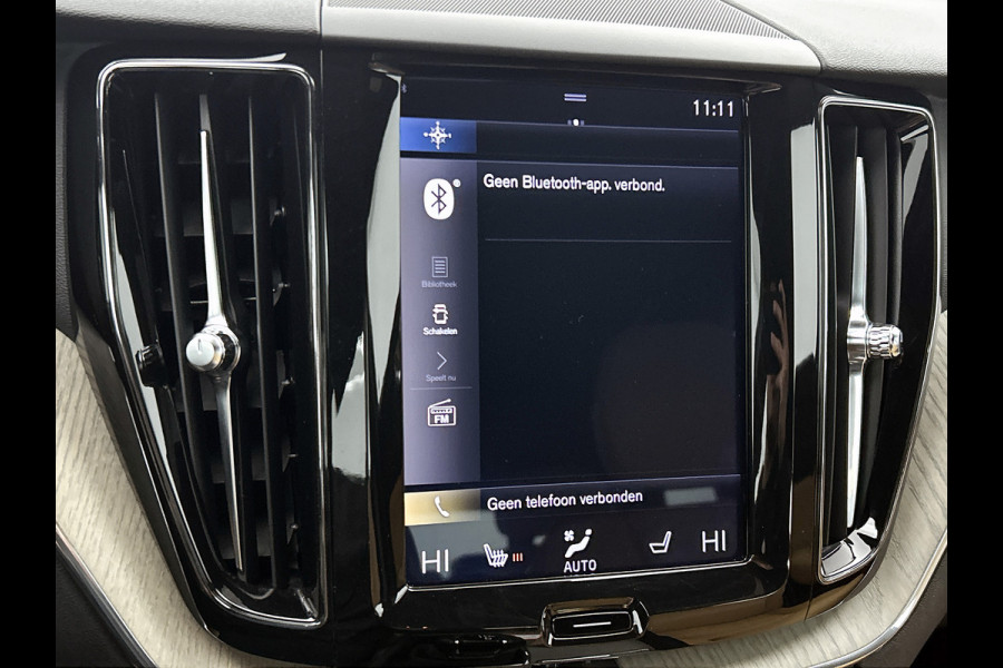 Volvo XC60 T5 AWD 251PK Inscription / Leder / Navigatie /  Winter Line / Business Pack Connect / Intellisafe Pro Line / Line / Apk nieuw