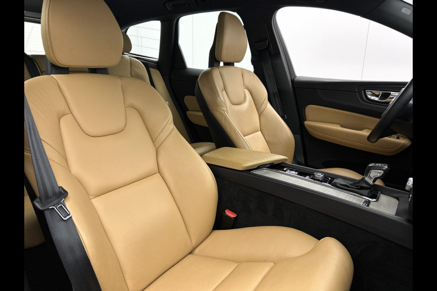 Volvo XC60 T5 AWD 251PK Inscription / Leder / Navigatie /  Winter Line / Business Pack Connect / Intellisafe Pro Line / Line / Apk nieuw