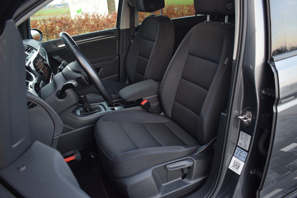 Volkswagen Touran 1.5 TSI 150pk DSG R-line 7-Persoons | Trekhaak | Camera | LED | 18"