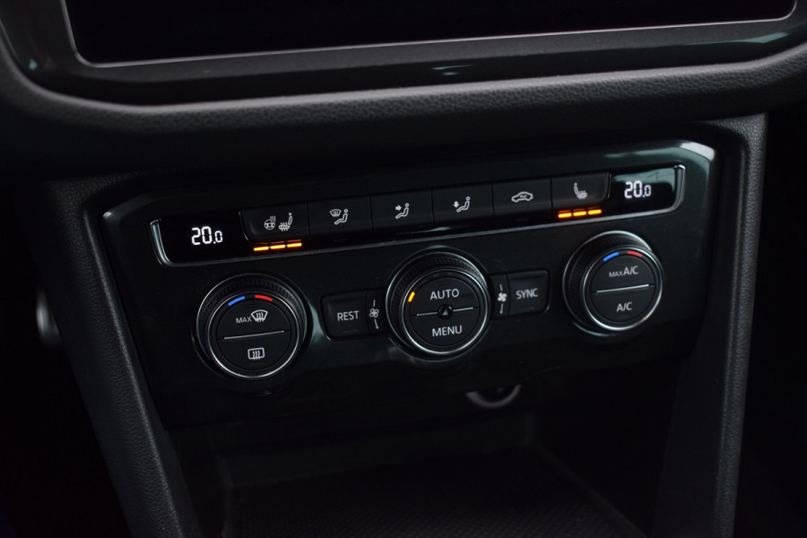 Volkswagen Tiguan 1.4 TSI 150pk DSG R-line | Camera | Trekhaak