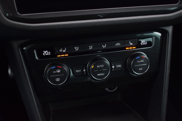 Volkswagen Tiguan 1.4 TSI 150pk DSG R-line | Camera | Trekhaak