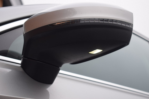 Volkswagen Tiguan 1.4 TSI 150pk DSG R-line | Camera | Trekhaak