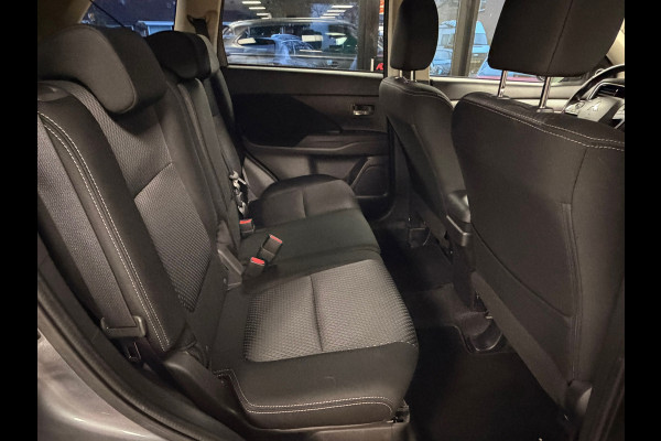 Mitsubishi Outlander 2.0 Executive Edition 7 PERS AUT. TREKHAAK KEYLESS-GO CAMERA NAVIGATIE AIRCO CRUISE PDC START/STOP