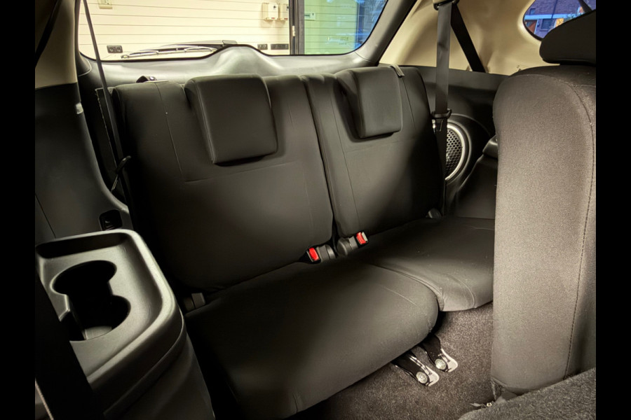 Mitsubishi Outlander 2.0 Executive Edition 7 PERS AUT. TREKHAAK KEYLESS-GO CAMERA NAVIGATIE AIRCO CRUISE PDC START/STOP