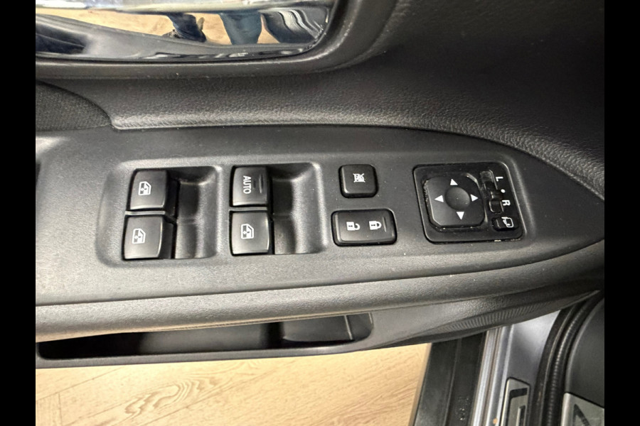 Mitsubishi Outlander 2.0 Executive Edition 7 PERS AUT. TREKHAAK KEYLESS-GO CAMERA NAVIGATIE AIRCO CRUISE PDC START/STOP