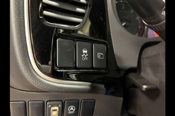 Mitsubishi Outlander 2.0 Executive Edition 7 PERS AUT. TREKHAAK KEYLESS-GO CAMERA NAVIGATIE AIRCO CRUISE PDC START/STOP