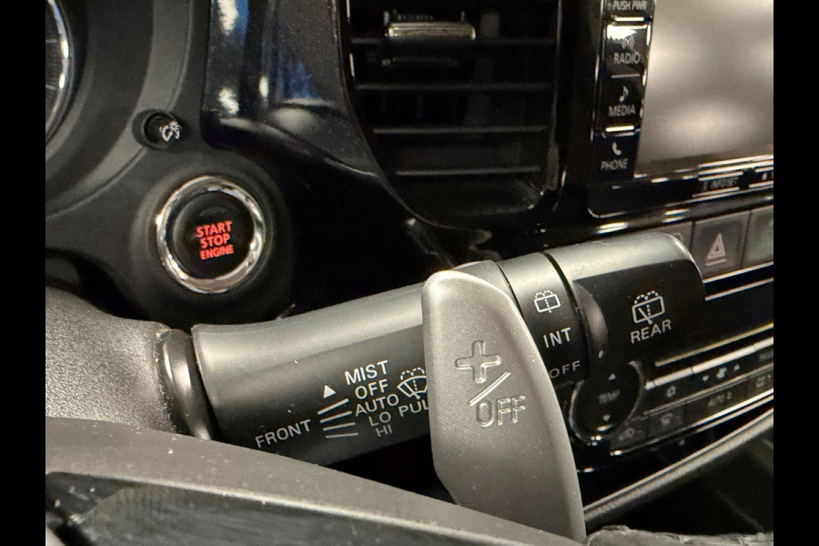 Mitsubishi Outlander 2.0 Executive Edition 7 PERS AUT. TREKHAAK KEYLESS-GO CAMERA NAVIGATIE AIRCO CRUISE PDC START/STOP
