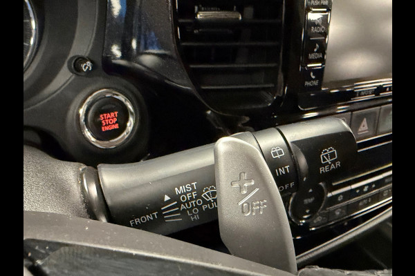 Mitsubishi Outlander 2.0 Executive Edition 7 PERS AUT. TREKHAAK KEYLESS-GO CAMERA NAVIGATIE AIRCO CRUISE PDC START/STOP
